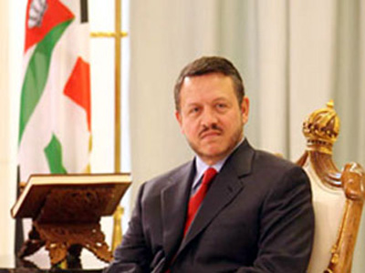 الملك يشيد بالجهود المبذولة في انقاذ حافلة المعتمرين