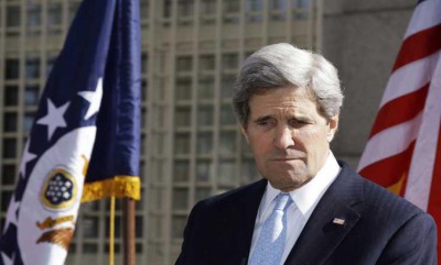 كيري يصل إلى أفغانستان في زيارة لم يعلن عنها من قبل