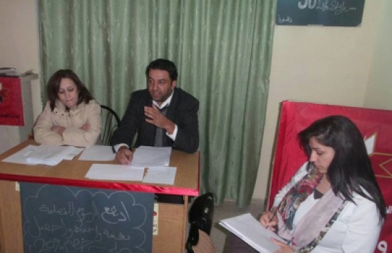 محاضرون : قانون الأحوال عزز حرمان المرأة من حقها بالولاية على أطفالها بحصره للرجل فقط