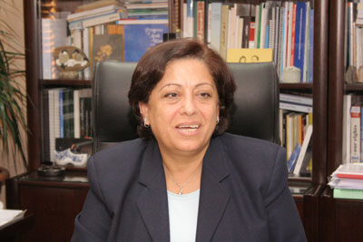 اجتماع للحديث عن الانصاف في الاجور برئاسة اسماء خضر