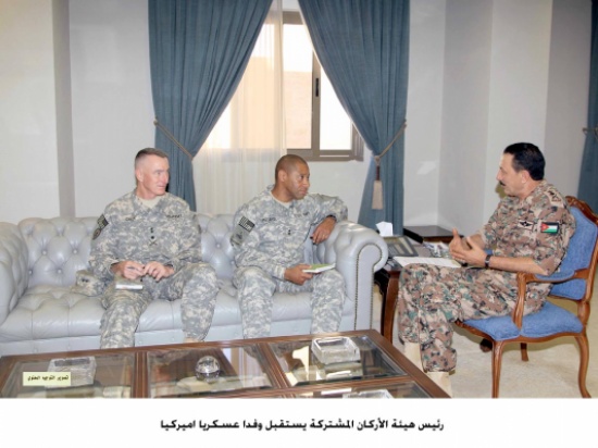 رئيس هيئة الاركان يستقبل وفدا عسكريا اميركيا