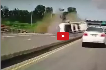 شاهد.. سيارة تنقلب 7 مرات في الهواء وسائقها ينجو