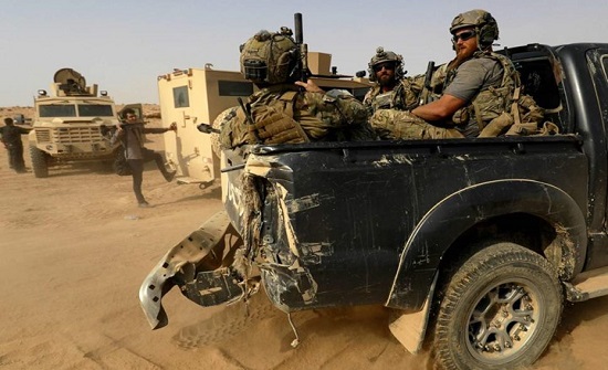 سانا: اختفاء جنديين أمريكيين بدير الزور.. والتحالف الدولي ينفي سانا: اختفاء جنديين أمريكيين بدير الزور.. والتحالف الدولي ينفي