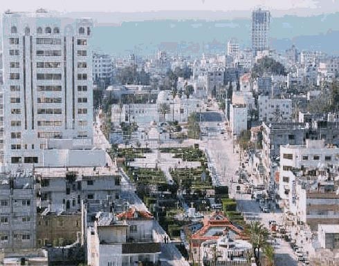 متضامنون أردنيون ينقلون تبرعات لقطاع غزة متضامنون أردنيون ينقلون تبرعات لقطاع غزة