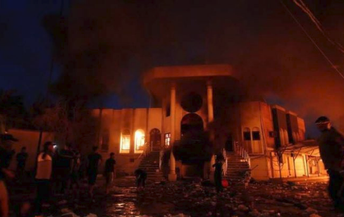 القنصلية الاميركية بالبصرة تنفي ضلوعها بحرق القنصلية الايرانية