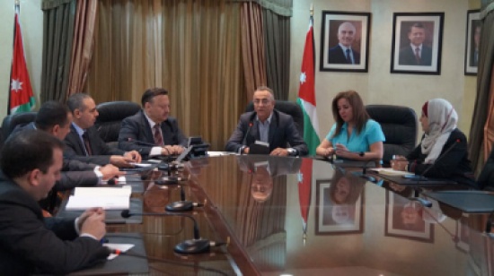 مذكرة تفاهم  لتشغيل 1000 باحث عن عمل في قطاع المطاعم