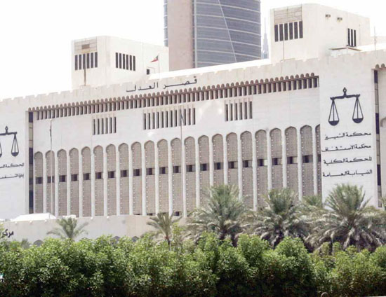 محكمة كويتية تؤيد إعدام متهم في قضية التخابر مع ايران وحزب الله محكمة كويتية تؤيد إعدام متهم في قضية التخابر مع ايران وحزب الله