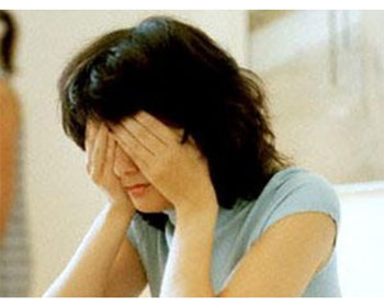 ألمانية تقتل رضيعتها عقب ولادته مباشرة طعناً بسكين