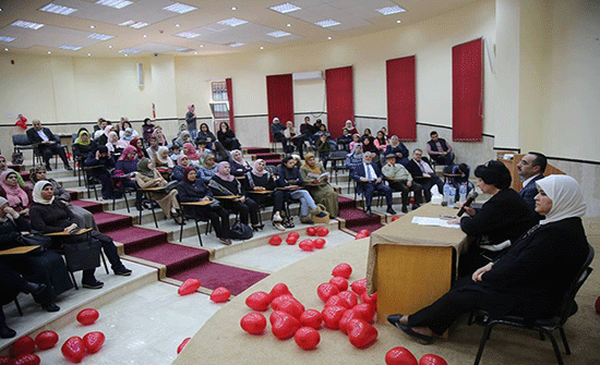 مناقشة قصة "طلال ابن أديبة" في جامعة فلسطين التقنية – خضوري مناقشة قصة "طلال ابن أديبة" في جامعة فلسطين التقنية – خضوري