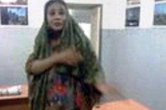 صحافية سودانية مهددة بالجلد بسبب لباسها "غير اللائق"