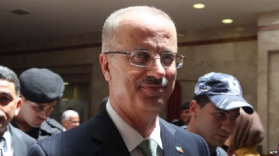 الحكومة الفلسطينية الجديدة تؤدي اليمين القانونية الحكومة الفلسطينية الجديدة تؤدي اليمين القانونية