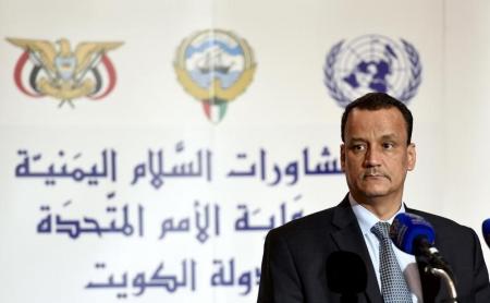 اليمنيون يتفقون بالكويت على نقل لجنة التهدئة للسعودية والالتزام بوقف الأعمال القتالية اليمنيون يتفقون بالكويت على نقل لجنة التهدئة للسعودية والالتزام بوقف الأعمال القتالية