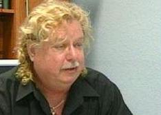 اتهام مذيع بإقامة حفلات جنسية والاعتداء على قاصر