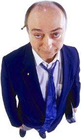 اعرف شخصية مديرك من جبينه ومديرتك من ..شفتيها !