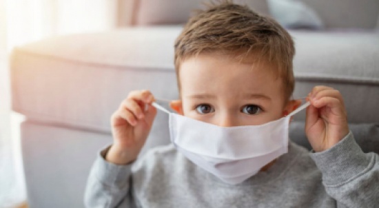 الصحة تدعو للحد من مشاهدة الأطفال لأخبار كورونا الصحة تدعو للحد من مشاهدة الأطفال لأخبار كورونا