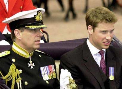  الأمير أندرو كان يستخدم الشرطة الملكية لجمع ..كرات الغولف !