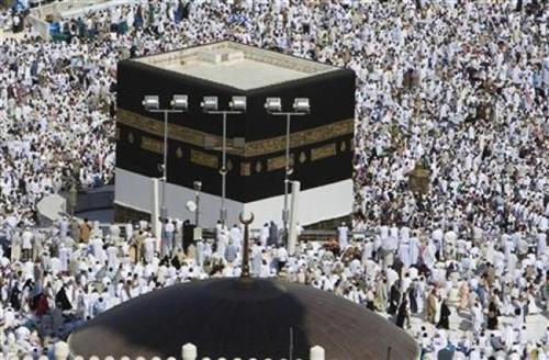 صندوق الحج يمكّن 500 مشترك به من اداء المناسك لهذا العام صندوق الحج يمكّن 500 مشترك به من اداء المناسك لهذا العام