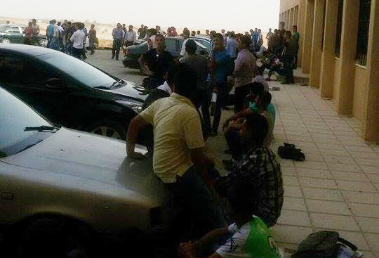 معلمون يتوقفون عن التدريس في " ذيبان " معلمون يتوقفون عن التدريس في " ذيبان "