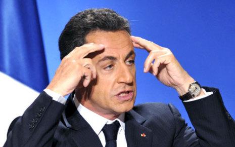 ساركوزي يمتلك ثماني طائرات و61 سيارة ولديه ألف موظف