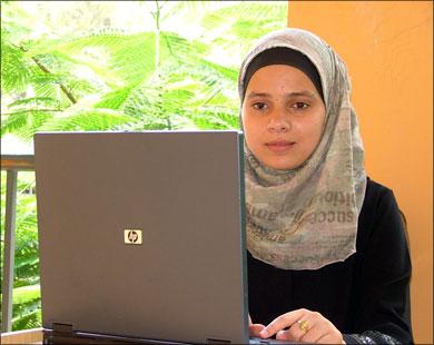 أطفال غزة يصلون القدس عبر الحاسوب