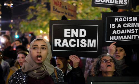 نيزافيسيمايا غازيتا: “معاداة السامية” سلاح ضد أنصار فلسطين في بريطانيا