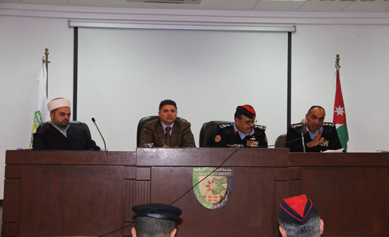 اطلاق مبادرة (فتبينوا) في كلية الاميرة رحمة الجامعية