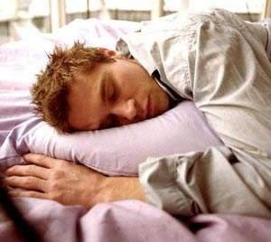 خلعت زوجها لأنه ..كثير النوم 