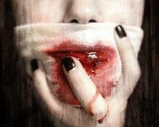 اخذت عشر حبات دواء نفسي وانتحرت