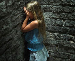 طفل عمره 11 عاما يغتصب فتاة في السادسة !