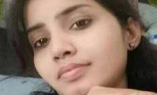 رجل يحرق سيدة حتى الموت لرفضها الزواج منه رجل يحرق سيدة حتى الموت لرفضها الزواج منه