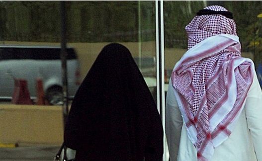 تحليل كاد يفرِّق زوجين .. وطفلهما يكشف الخطأ بعد10 سنوات