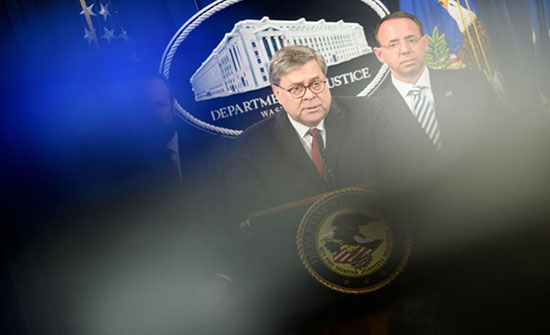 وزير العدل يرفض المثول أمام الكونغرس.. وبيلوسي غاضبة