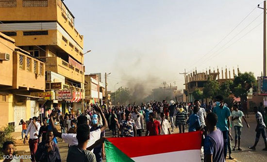 السودان.. الحجز على عقارات مسؤولين سابقين في حكومة البشير السودان.. الحجز على عقارات مسؤولين سابقين في حكومة البشير