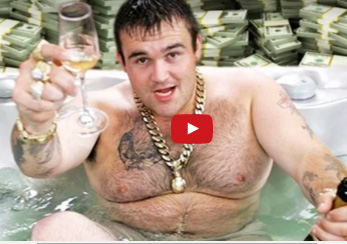 بالفيديو  : أكثر الفائزين باليانصيب حظاً فى العالم !