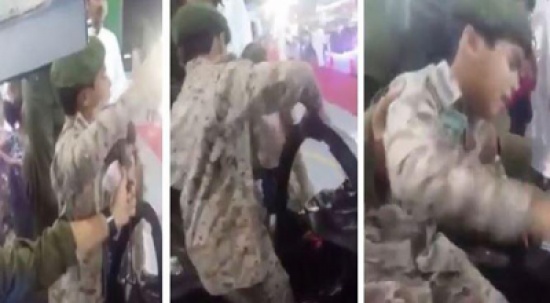 بالفيديو: في لقطة مخيفة.. عين حسد فورية تصيب طفل سعودي اثناء إلقائه قصيدة في حفل بالفيديو: في لقطة مخيفة.. عين حسد فورية تصيب طفل سعودي اثناء إلقائه قصيدة في حفل