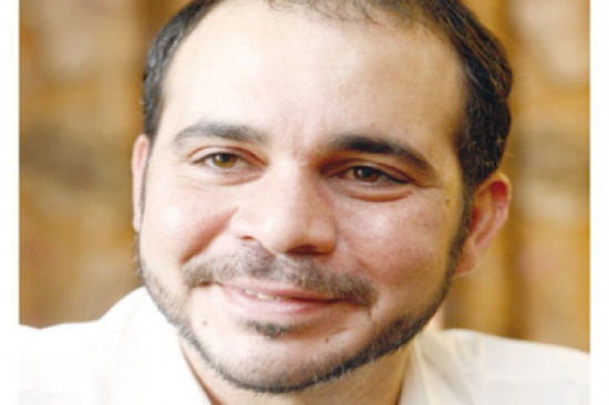 الأمير علي يهنئ الشيخ سلمان بن ابراهيم بمناسبة فوزه برئاسة الاتحاد الآسيوي الأمير علي يهنئ الشيخ سلمان بن ابراهيم بمناسبة فوزه برئاسة الاتحاد الآسيوي