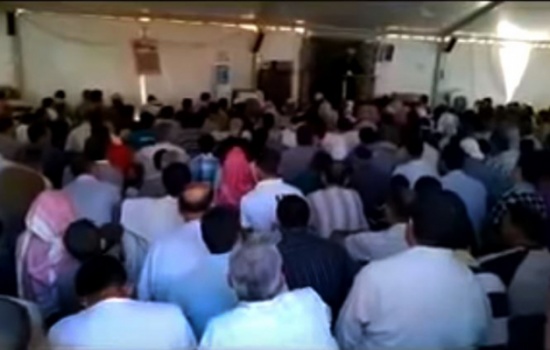 خطيب الجمعة في مخيم الزعتري يهاجم نائبة سابقة في البرلمان