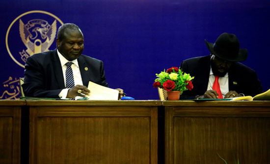 طرفا النزاع في جنوب السودان يوقعان اتفاقاً نهائياً لتقاسم السلطة