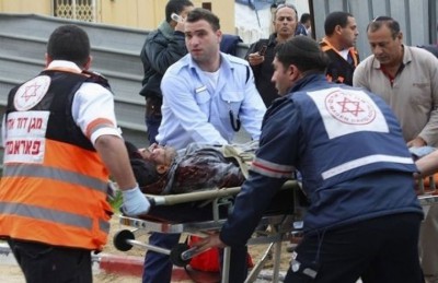 شاب فلسطيني يطعن إسرائيليا في مدينة القدس المحتلة شاب فلسطيني يطعن إسرائيليا في مدينة القدس المحتلة