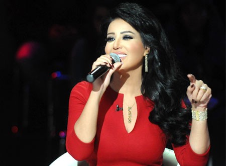 سمية الخشاب عن عدم ظهور زوجها للأضواء: أخشى عليه من الحسد سمية الخشاب عن عدم ظهور زوجها للأضواء: أخشى عليه من الحسد