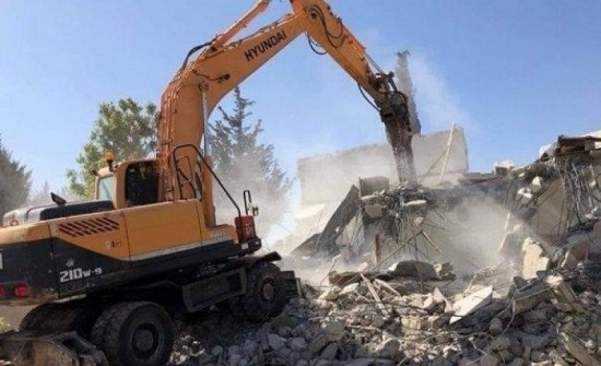 سلطات الاحتلال الاسرائيلية تهدم منزلا في اللد سلطات الاحتلال الاسرائيلية تهدم منزلا في اللد