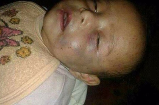 مصري علق طفله في مروحة السقف حتى مات.. والسبب؟! مصري علق طفله في مروحة السقف حتى مات.. والسبب؟!