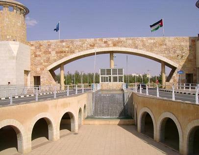 جامعة العلوم والتكنولوجيا تكرم اطفال إس أو إس جامعة العلوم والتكنولوجيا تكرم اطفال إس أو إس