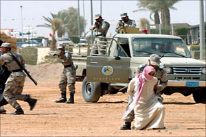 السعودية تعلن اعتقال 44 شخصا يشتبه بأنهم اعضاء في القاعدة 