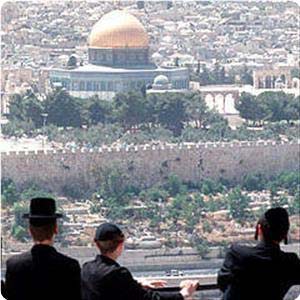 "الجارديان" تكشف عن خطة "إسرائيلية" سرية لتفريغ الضفة الغربية من الفلسطينيين