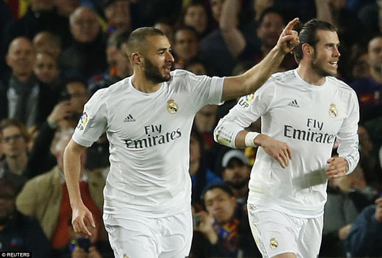 بالفيديو والصور : رونالدو يقود ريال مدريد للفوز على برشلونة بثنائية في الكلاسيكو بالفيديو والصور : رونالدو يقود ريال مدريد للفوز على برشلونة بثنائية في الكلاسيكو