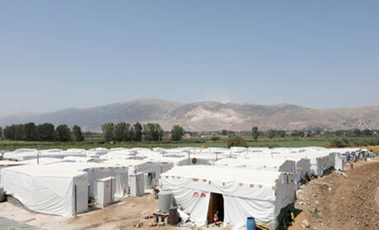 لبنان.. إحراق خيام للاجئين سوريين في المنية (فيديو) لبنان.. إحراق خيام للاجئين سوريين في المنية (فيديو)