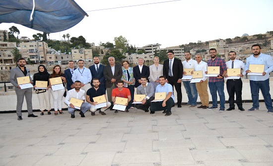 تسليم شهادات اللوجستي الأوروبي المعتمد لعدد من خريجي الجامعة الألمانية الأردنية