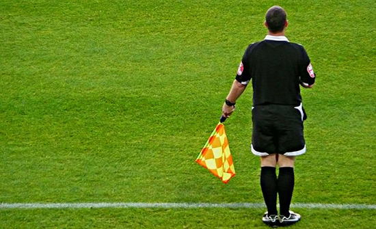حسونة يشرف على دورة مقيمي الحكام الايرانيين حسونة يشرف على دورة مقيمي الحكام الايرانيين