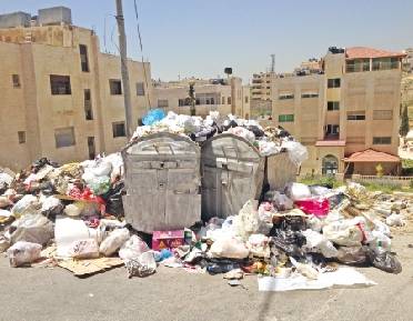 الامانة ترفع 4800 طن نفايات خلال المنخفض الجوي